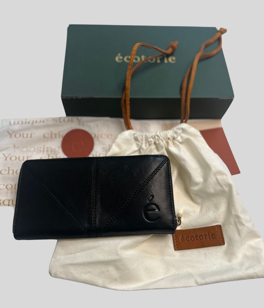 Black Ecotorie Premium Leather Boxed Purse
