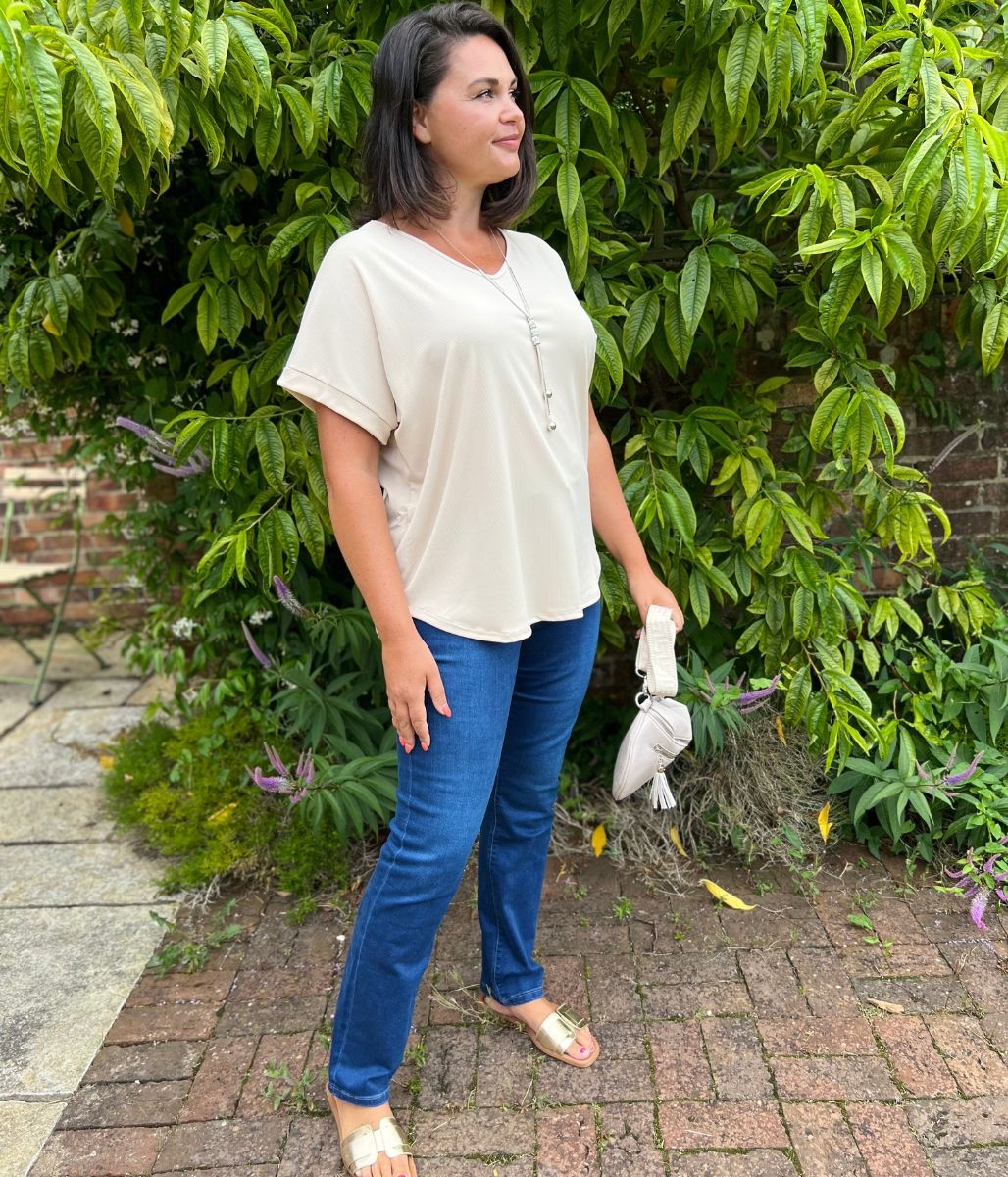 Natural Ribbed Necklace Top