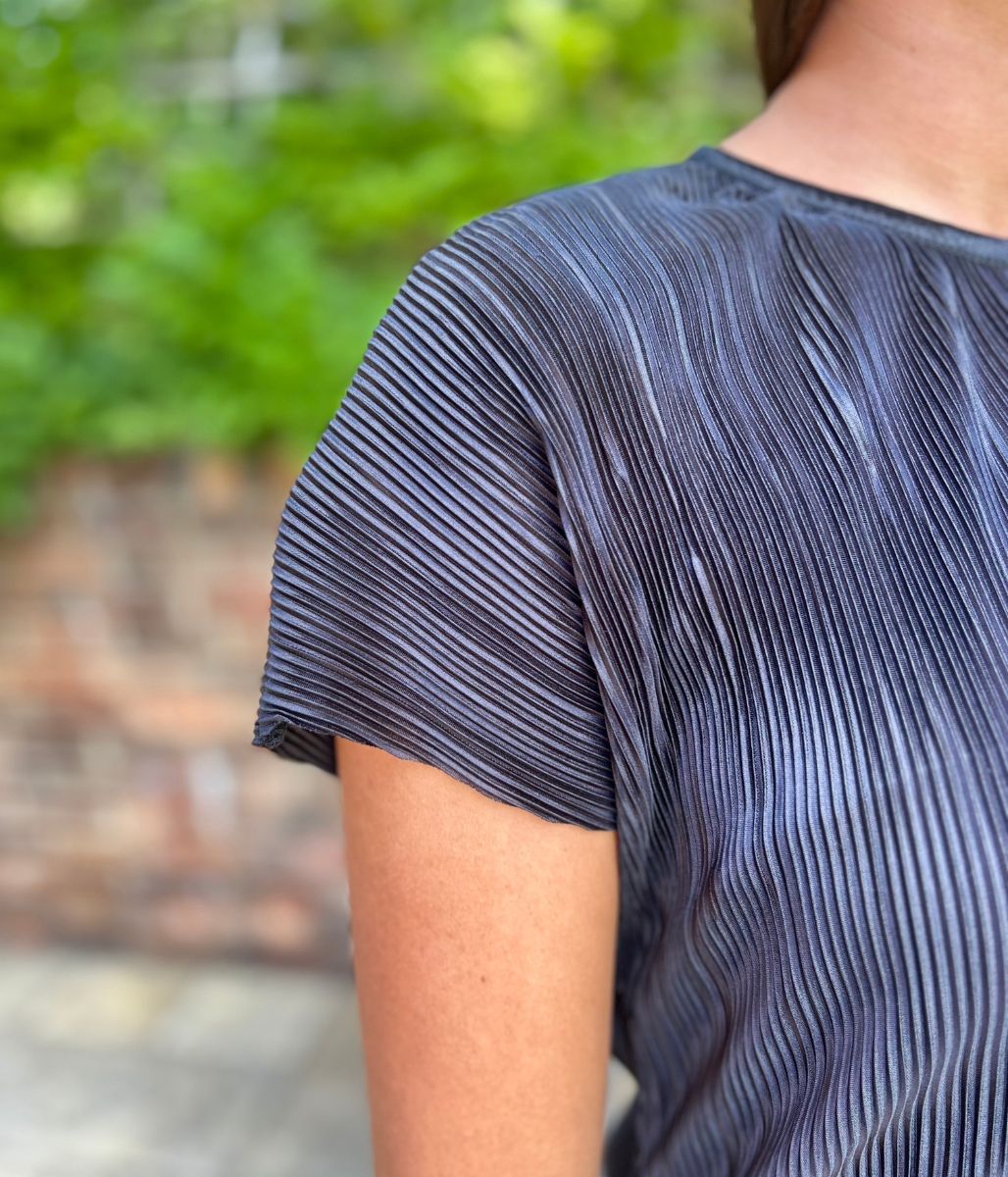 Black Plisse Top