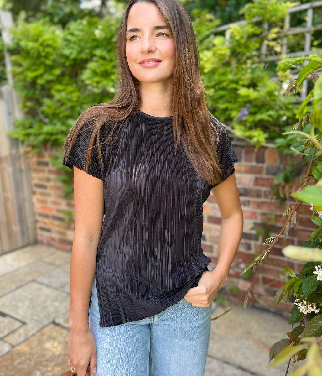 Black Plisse Top