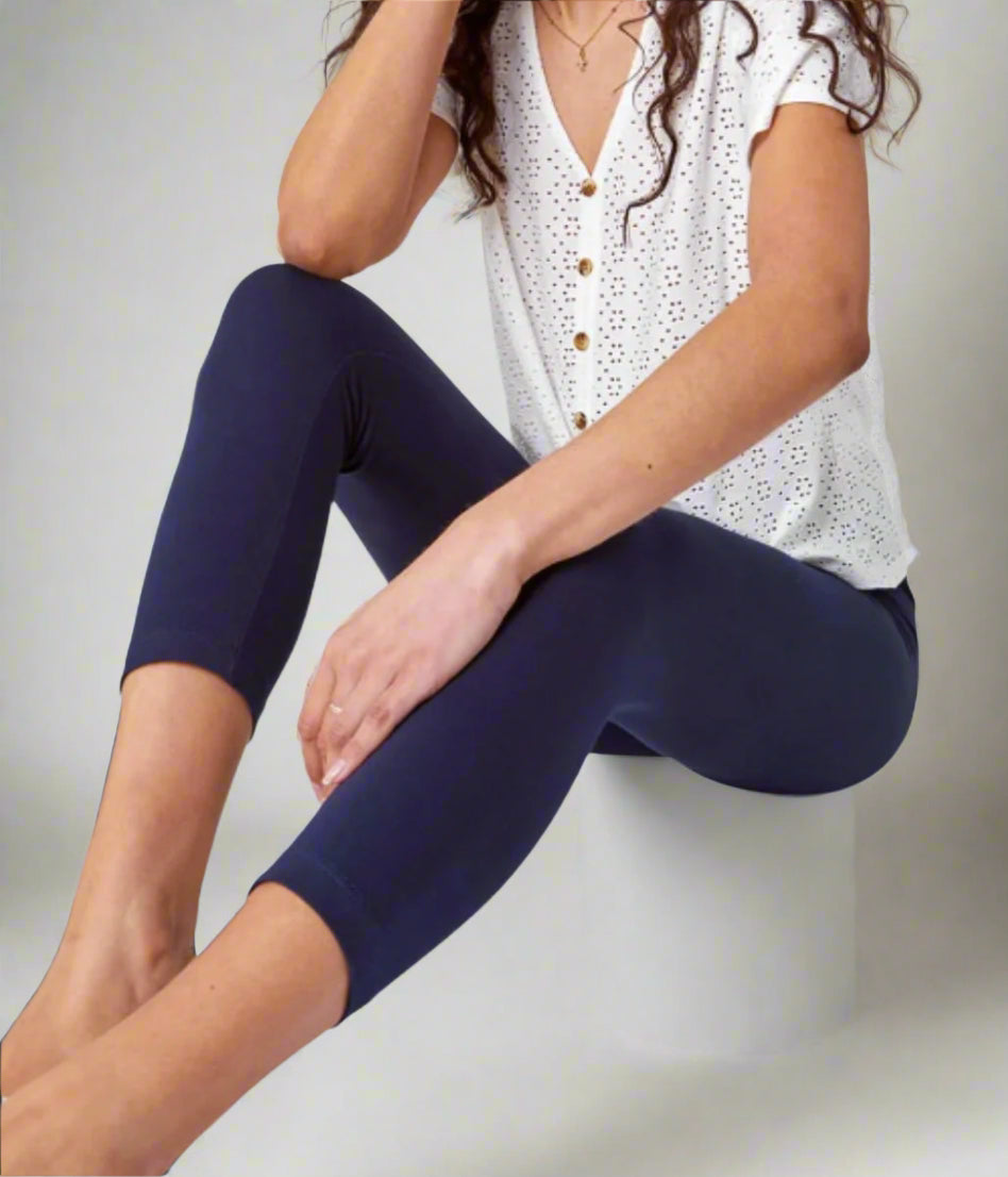 Navy Capri Stretch Leggings