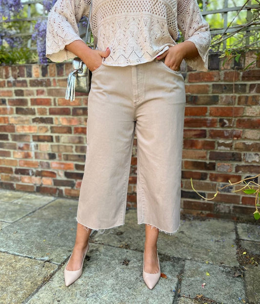 Natural Wide Leg Cropped Jeans