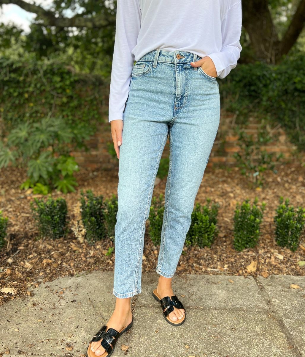 Vintage Tori Slim Fit Mom Jeans